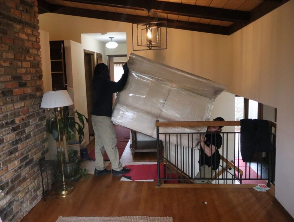 Moving services 2
